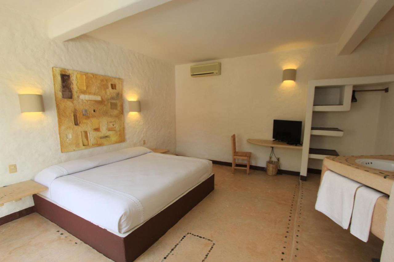 Hotel Plaza Tangolunda Dış mekan fotoğraf