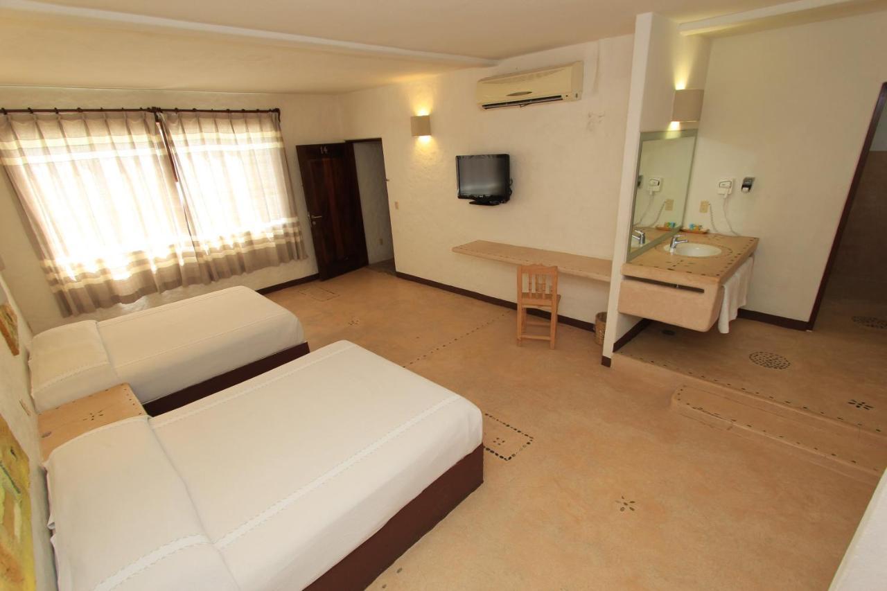 Hotel Plaza Tangolunda Dış mekan fotoğraf