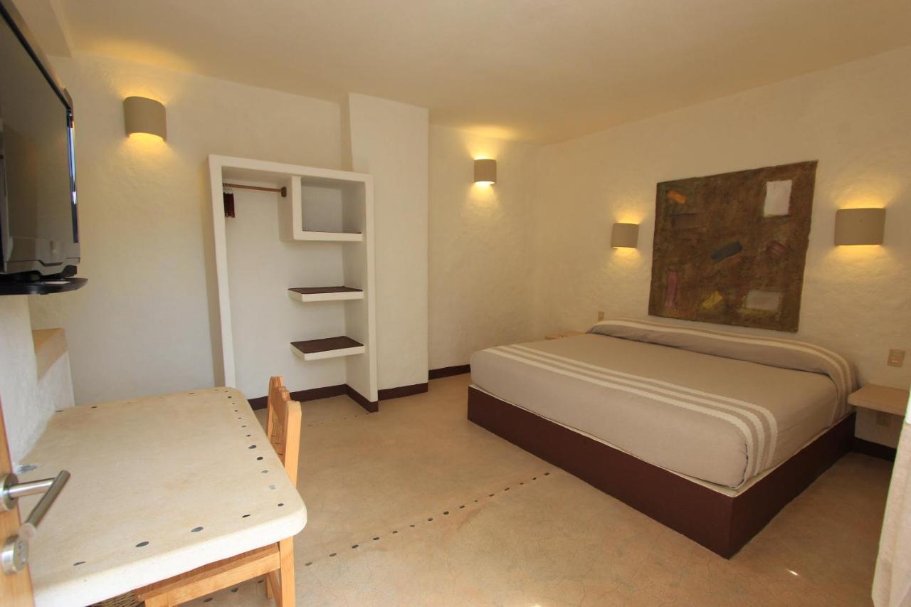 Hotel Plaza Tangolunda Dış mekan fotoğraf